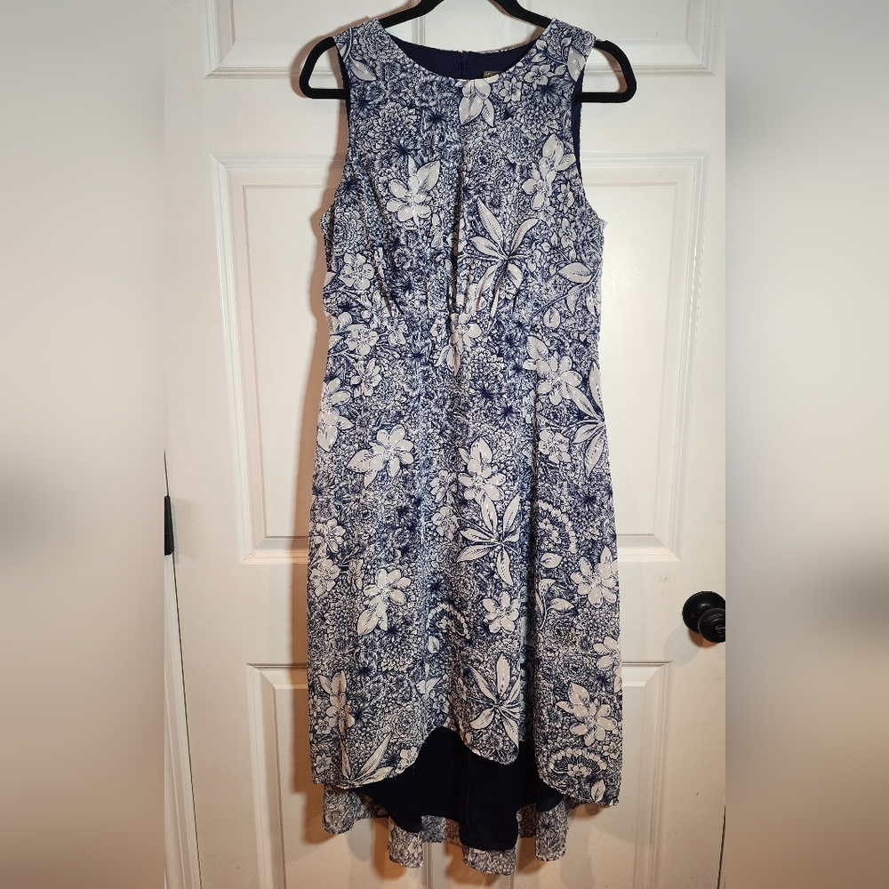 Taylor Floral Blue and White Sleeveless Dress High Low Size 14